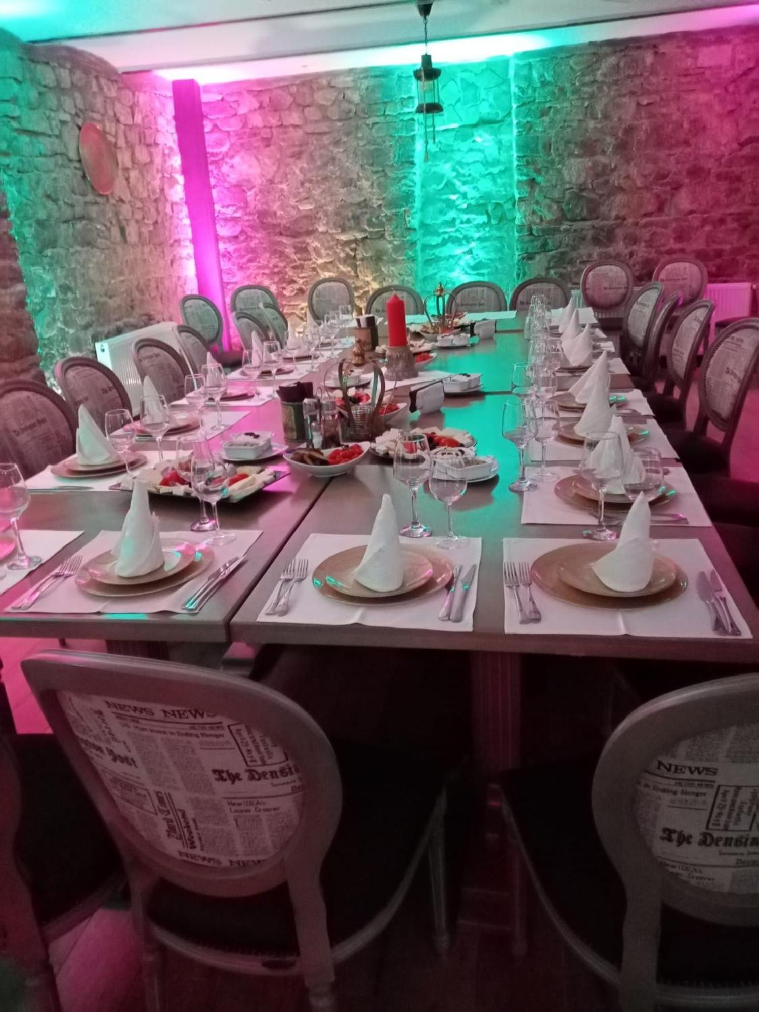 Hotel Boutique Vila Lakastel سِنايا المظهر الخارجي الصورة