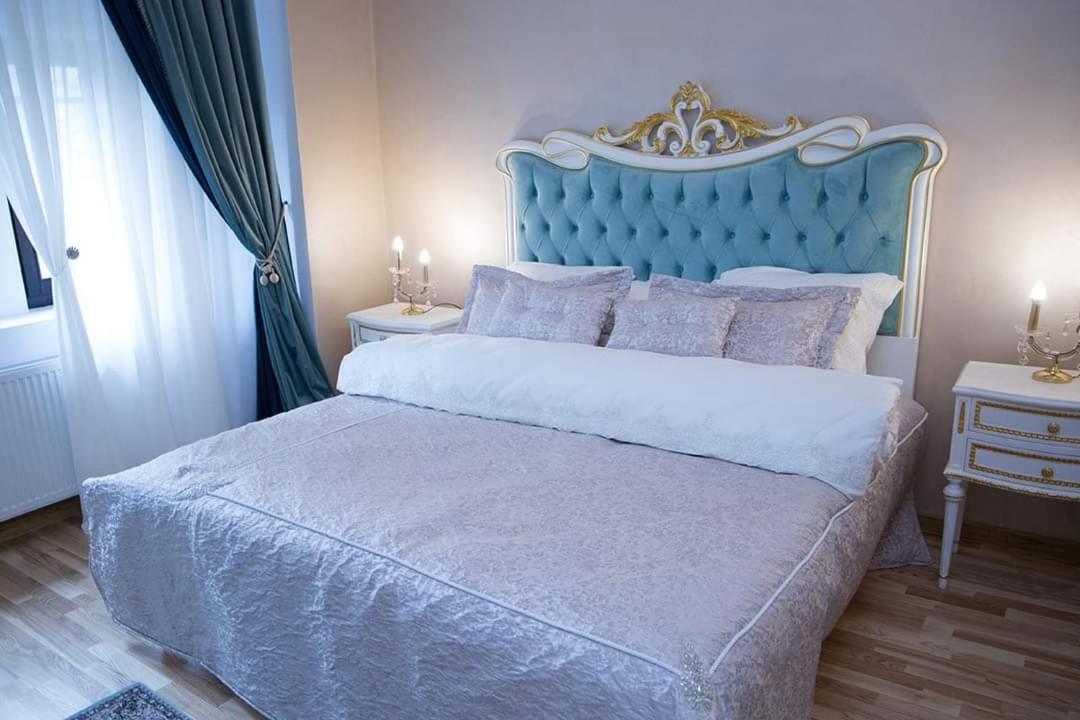 Hotel Boutique Vila Lakastel سِنايا المظهر الخارجي الصورة