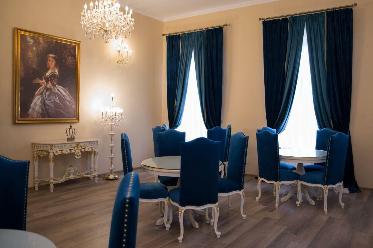 Hotel Boutique Vila Lakastel سِنايا المظهر الخارجي الصورة